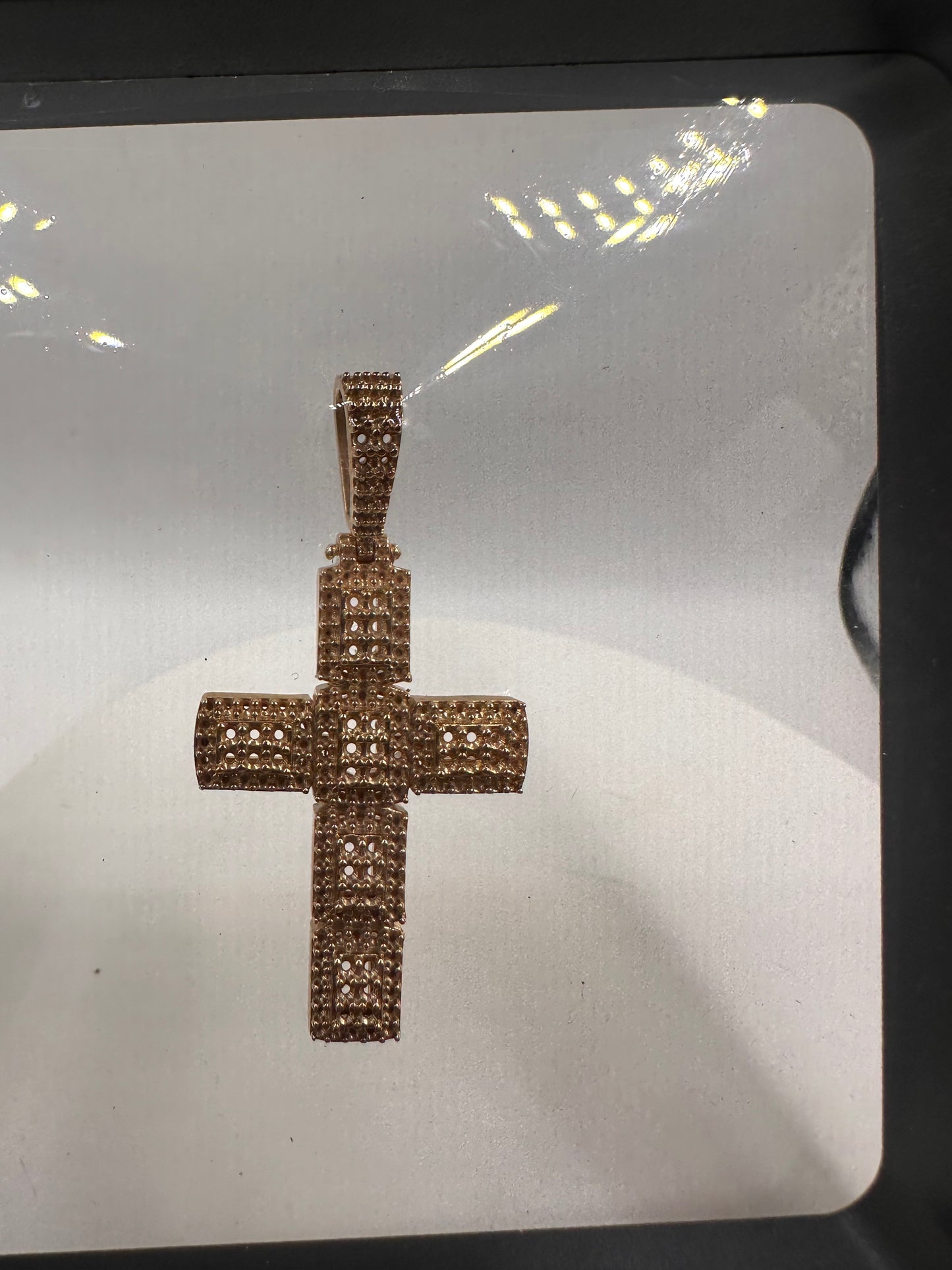 Cross Pendant 14k Solid Gold 10 grams