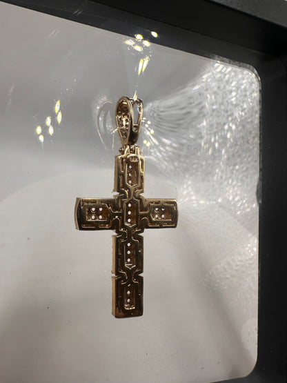 Cross Pendant 14k Solid Gold 10 grams