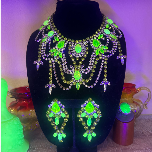 Czech Uranium Glass Glowing Necklace & Earring (Set #2)